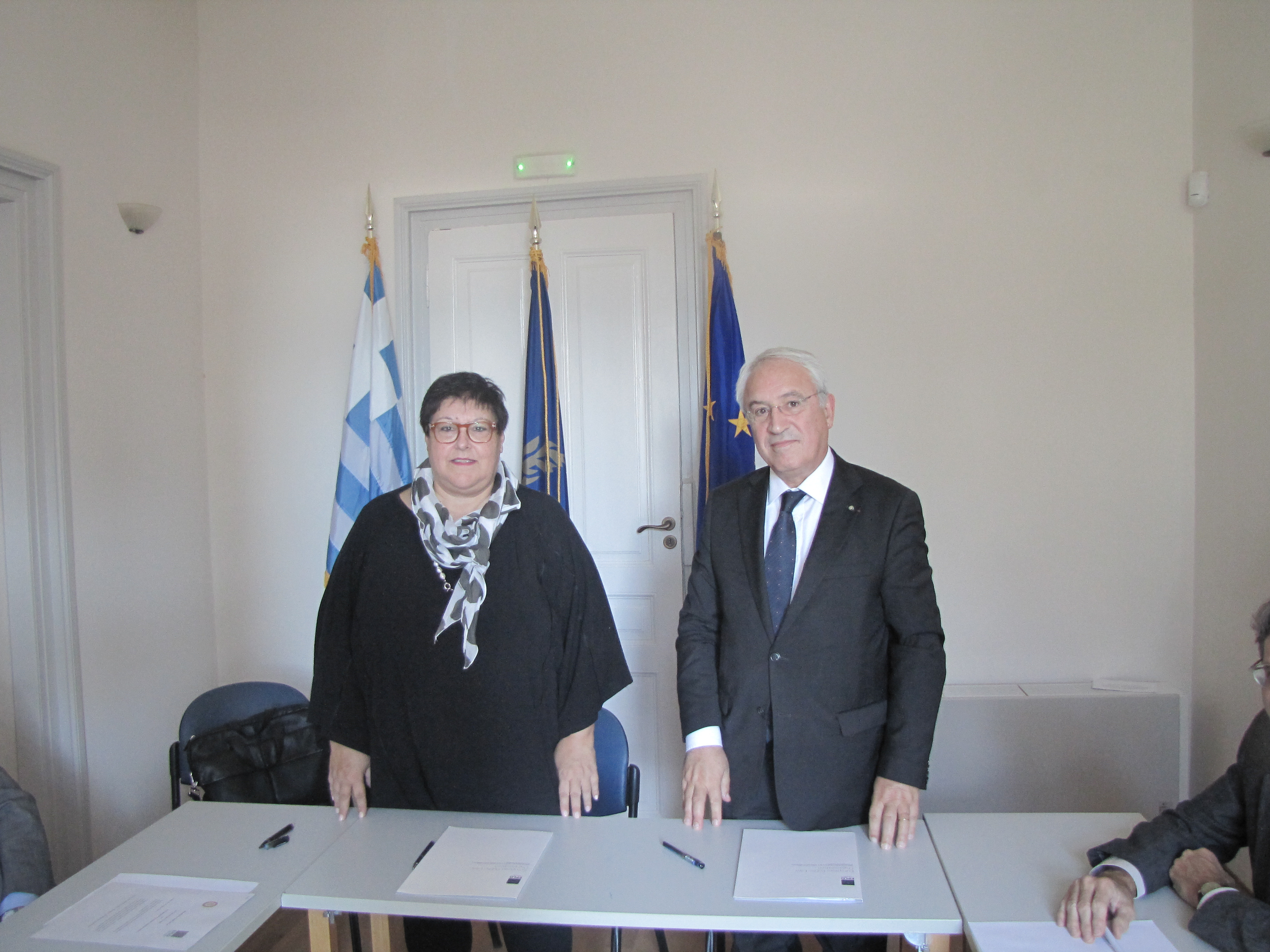 Memorandum of Understanding between the EPLO and the University of Patras