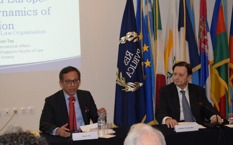 Simon Tay lectures at the EPLO on the cooperation among ASEAN, Asia and Europe