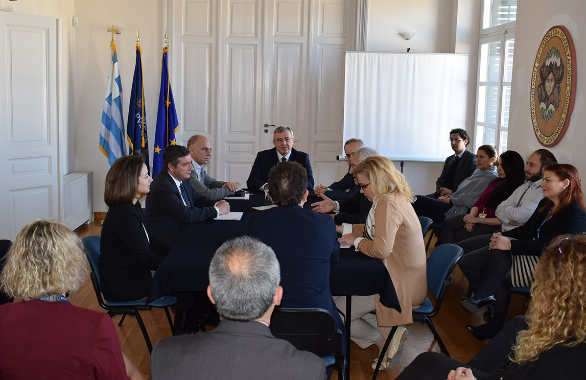 The Mayor of Athens visits the EPLO