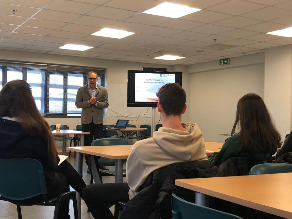 Seminar for a career in Europe for high school students